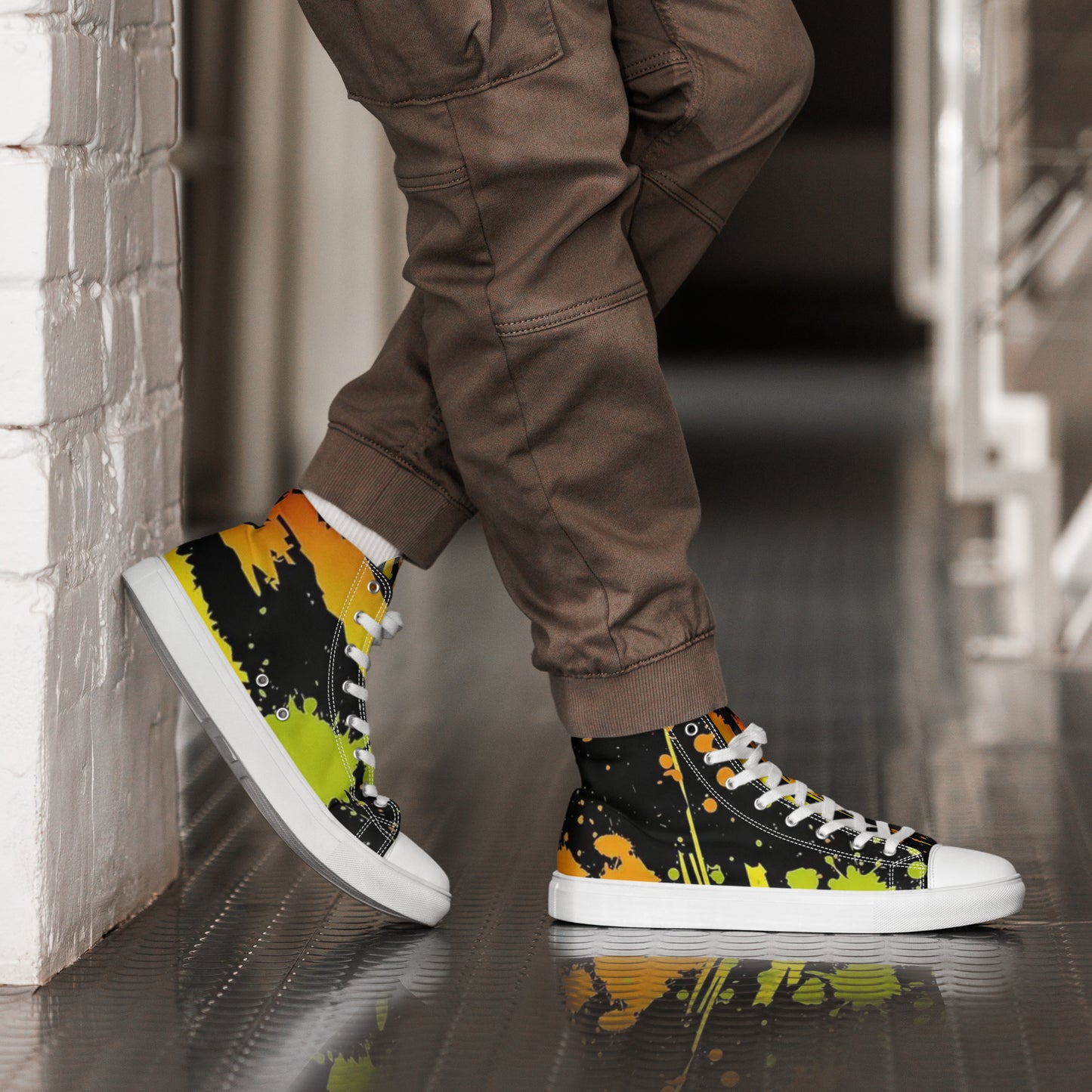 Men’s high top canvas shoes